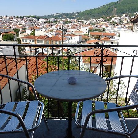 Pension Margarita Skiathos Town Exterior photo