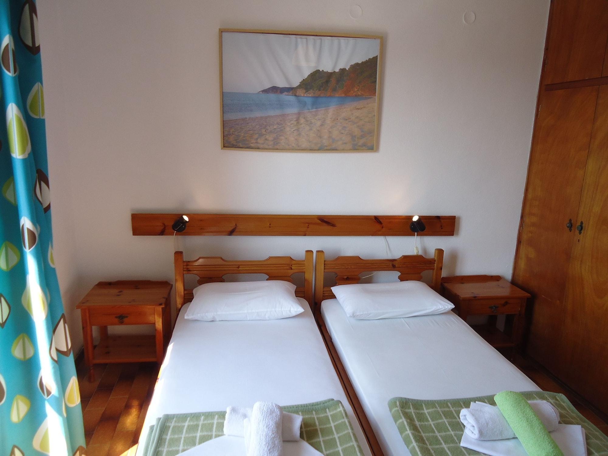 Pension Margarita Skiathos Town Exterior photo
