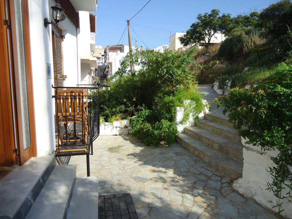 Pension Margarita Skiathos Town Exterior photo