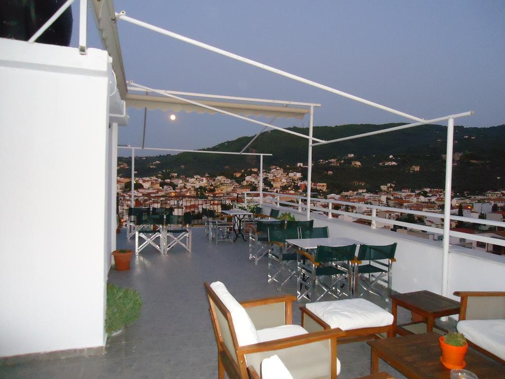 Pension Margarita Skiathos Town Exterior photo