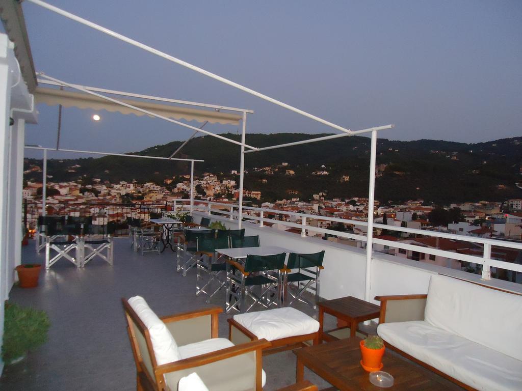 Pension Margarita Skiathos Town Exterior photo