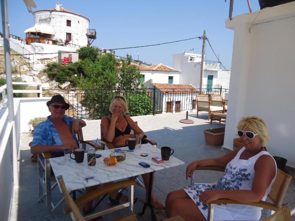Pension Margarita Skiathos Town Exterior photo