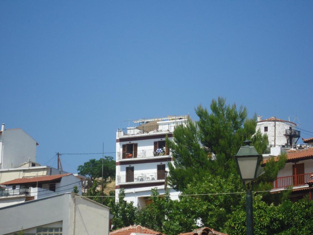 Pension Margarita Skiathos Town Exterior photo
