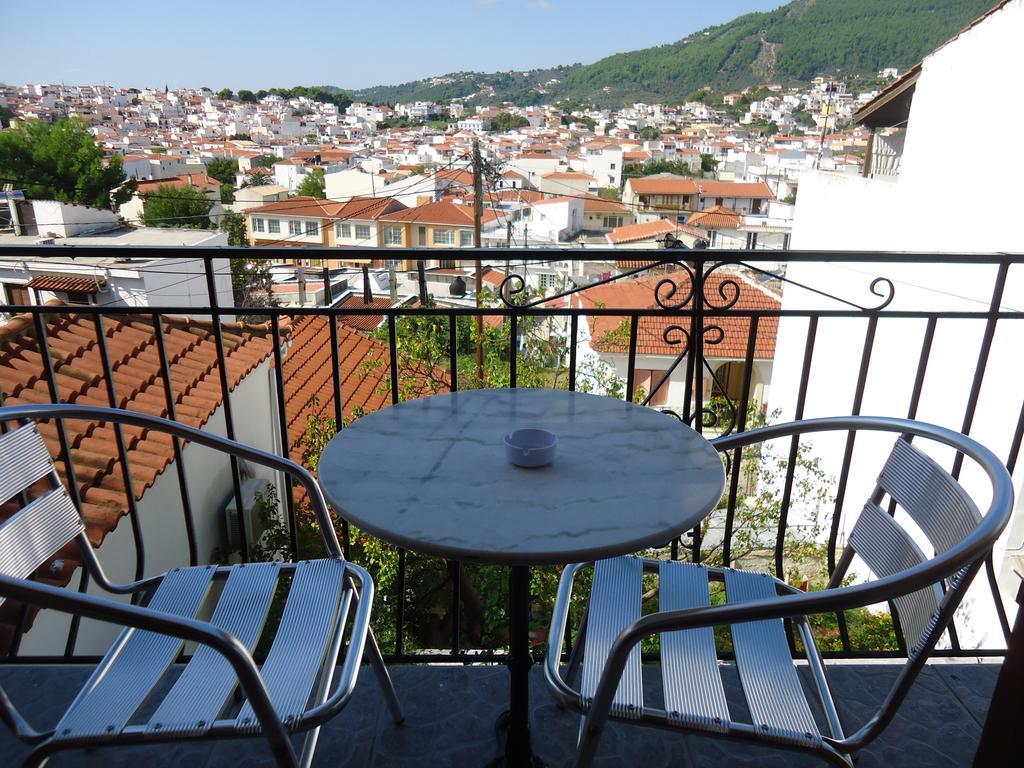 Pension Margarita Skiathos Town Exterior photo