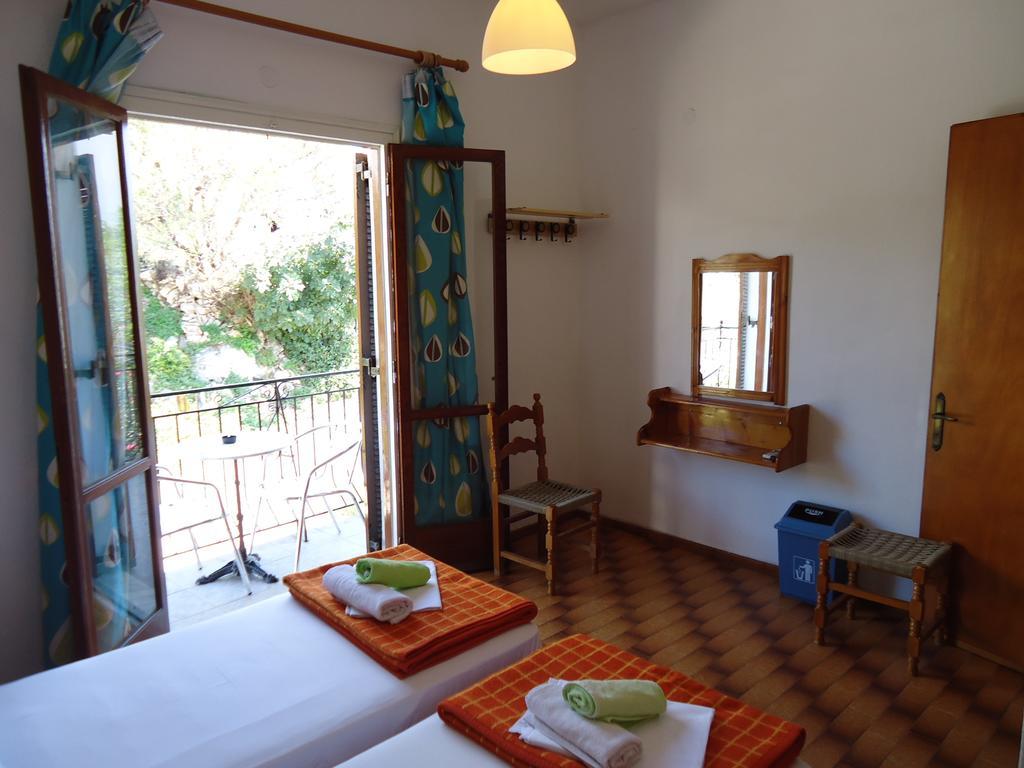 Pension Margarita Skiathos Town Exterior photo